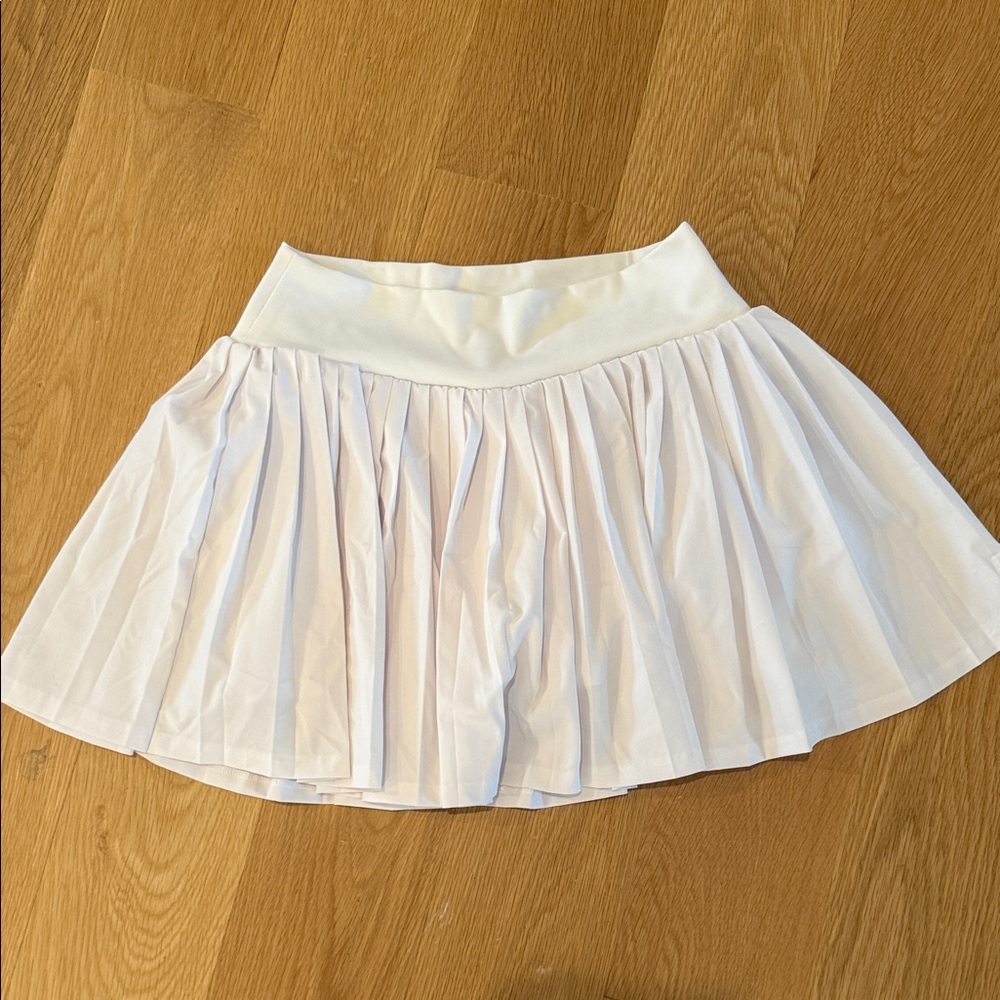 GAP white athletic skort